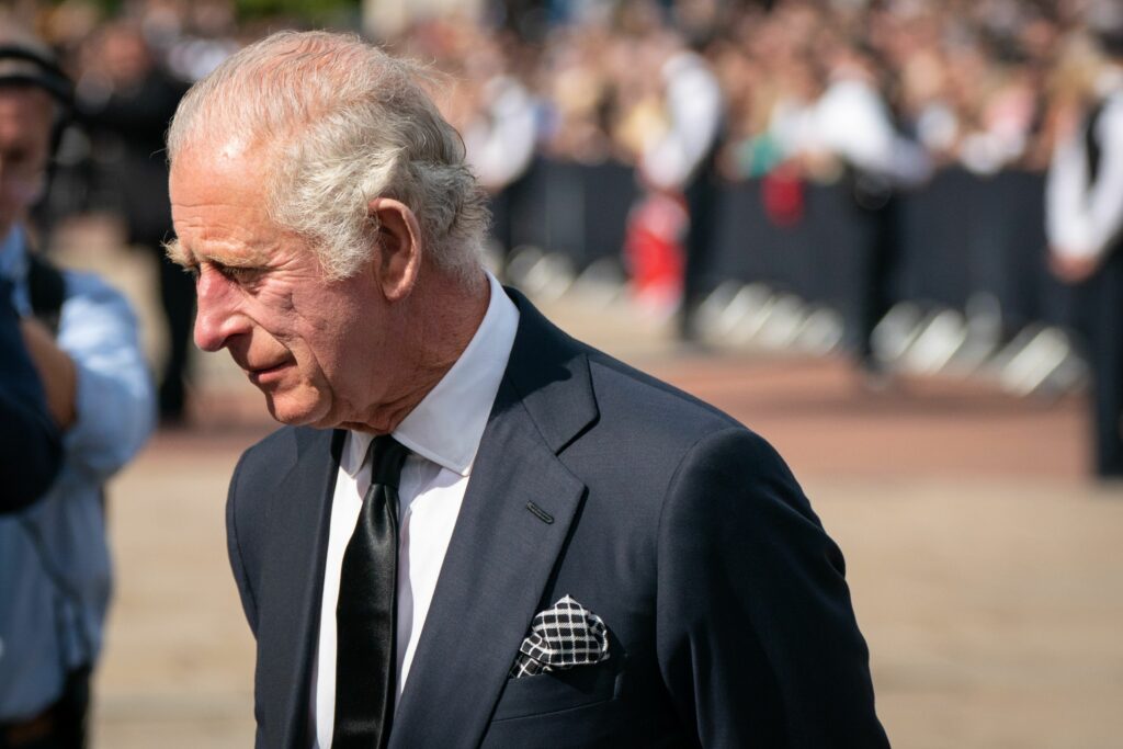 Charles Al III Lea A Fost Proclamat Rege Al Marii Britanii